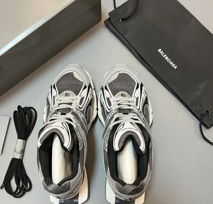 hype Balenciaga Sneakers