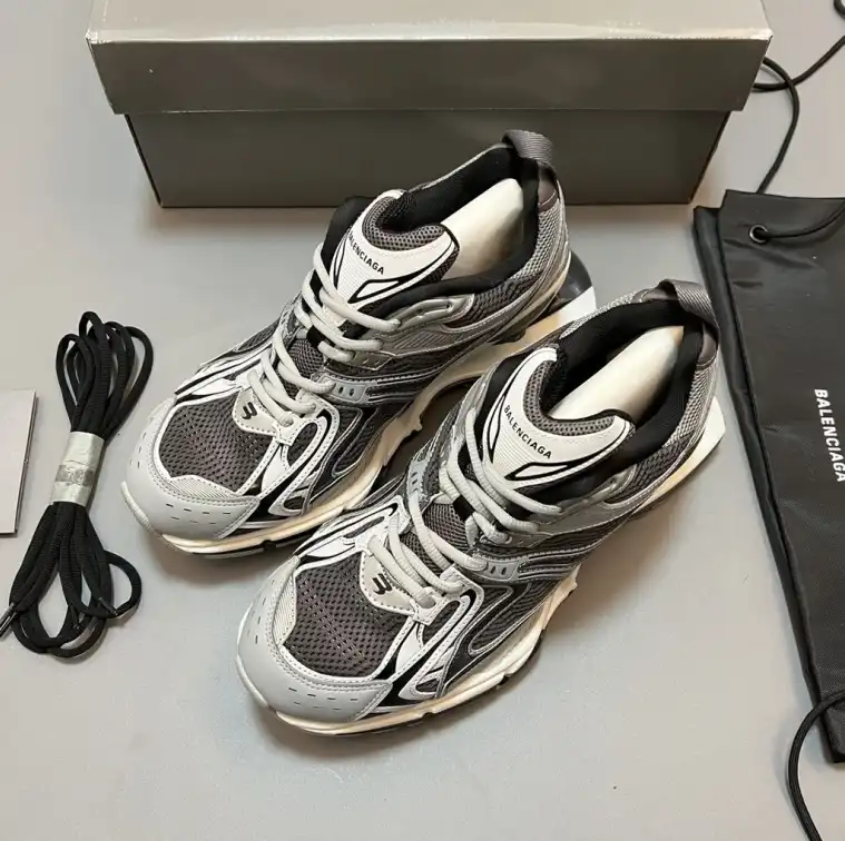 hype Balenciaga Sneakers