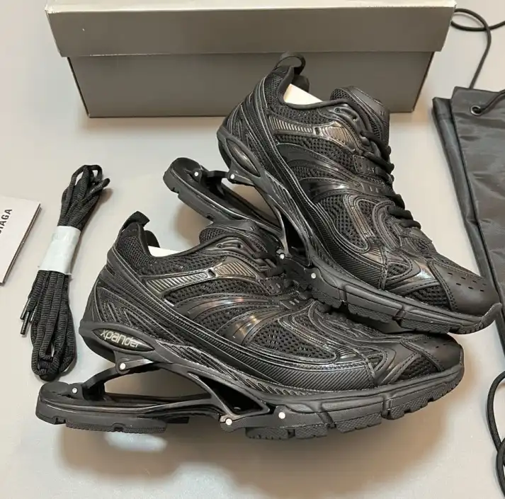 hype Balenciaga Sneakers