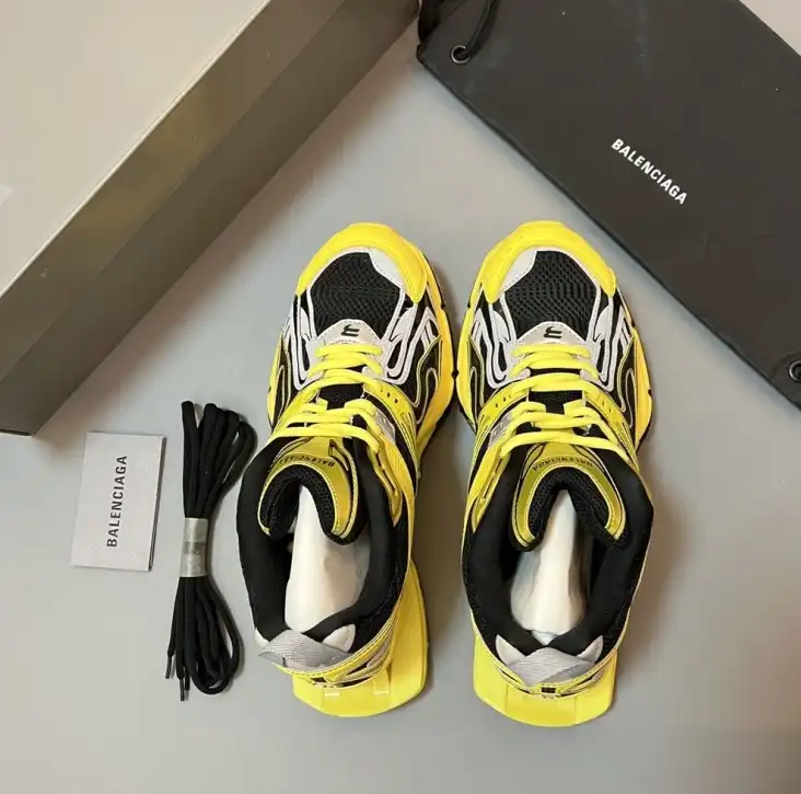 hype Balenciaga Sneakers