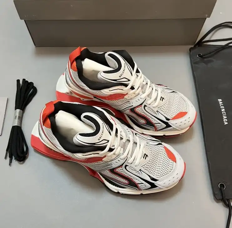 hype Balenciaga Sneakers