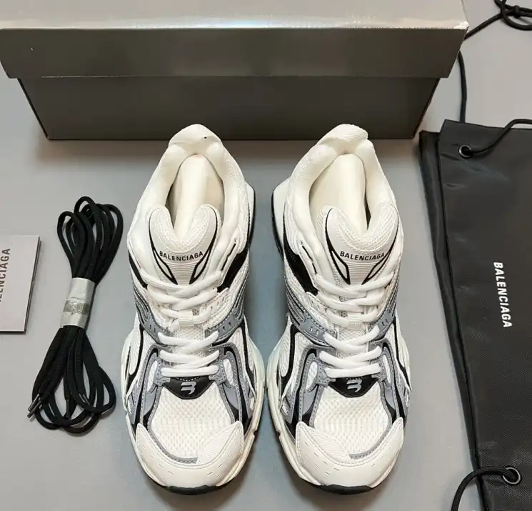 hype Balenciaga Sneakers