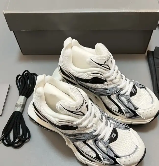 hype Balenciaga Sneakers