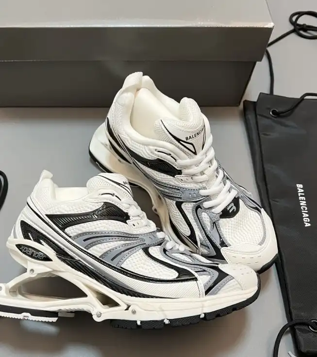 hype Balenciaga Sneakers