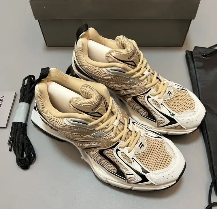 hype Balenciaga Sneakers