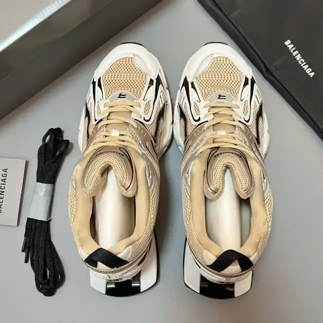 hype Balenciaga Sneakers