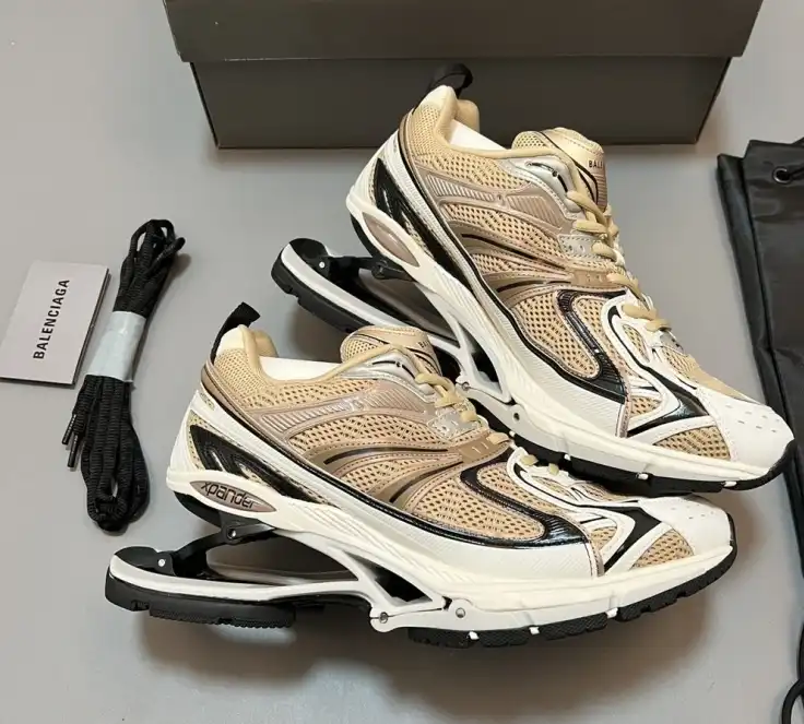 hype Balenciaga Sneakers