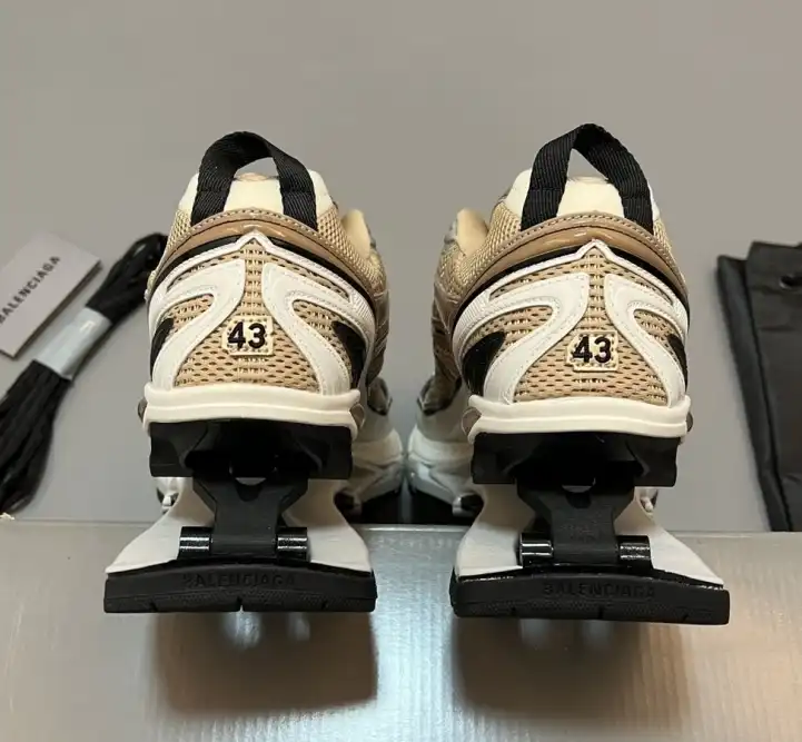 hype Balenciaga Sneakers