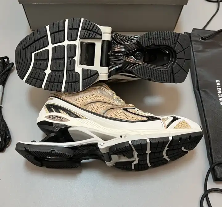 hype Balenciaga Sneakers