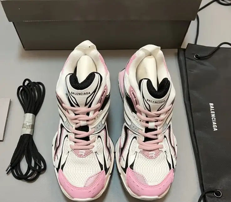 hype Balenciaga Sneakers