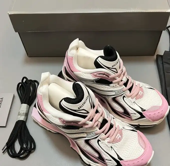 hype Balenciaga Sneakers