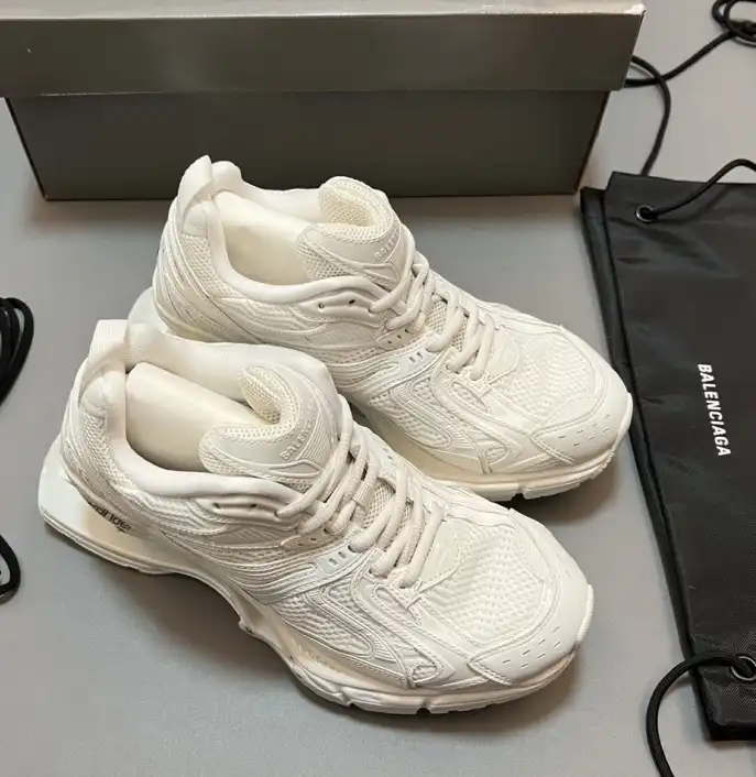 hype Balenciaga Sneakers