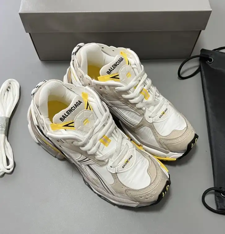 hype Balenciaga Sneakers