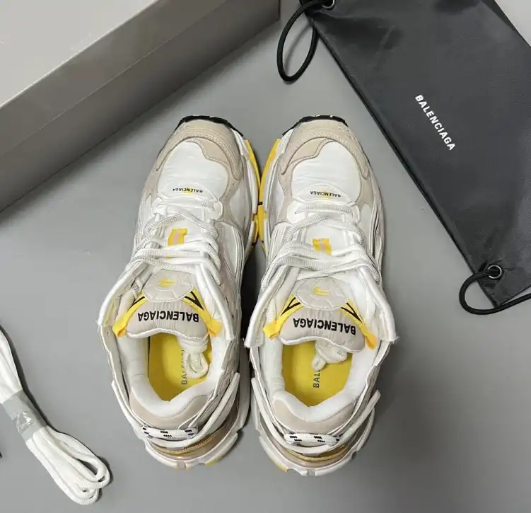 hype Balenciaga Sneakers