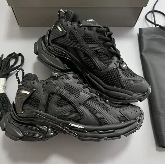 hype Balenciaga Sneakers