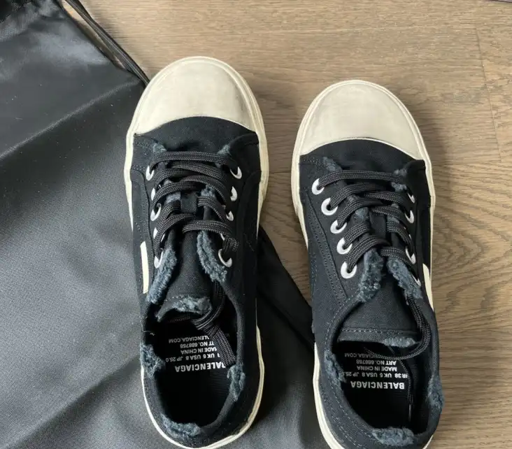 hype Balenciaga Sneakers