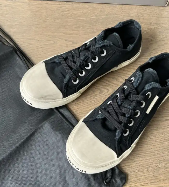 hype Balenciaga Sneakers