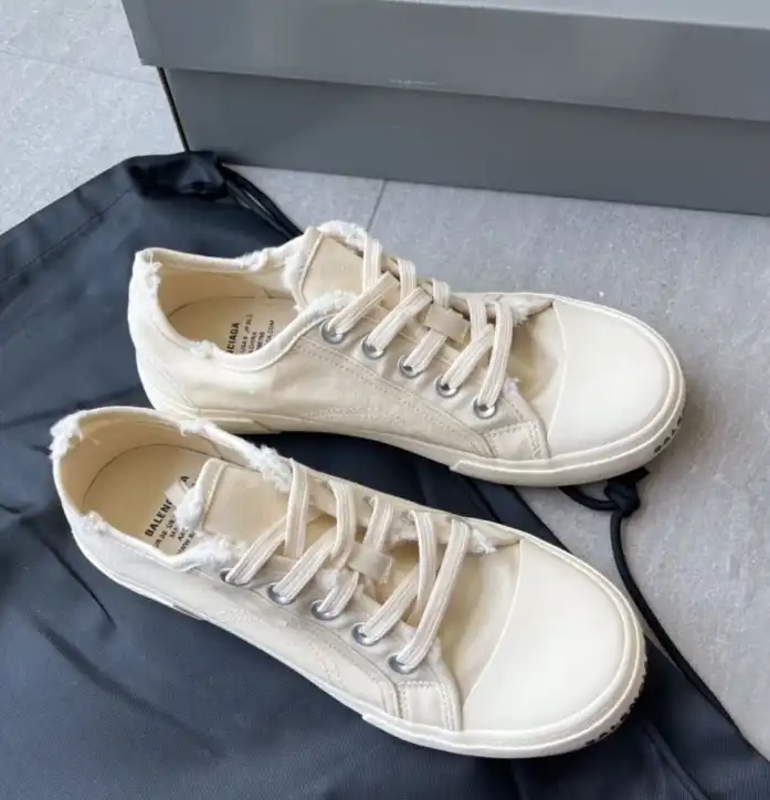 hype Balenciaga Sneakers