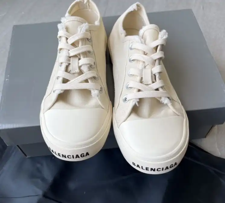 hype Balenciaga Sneakers