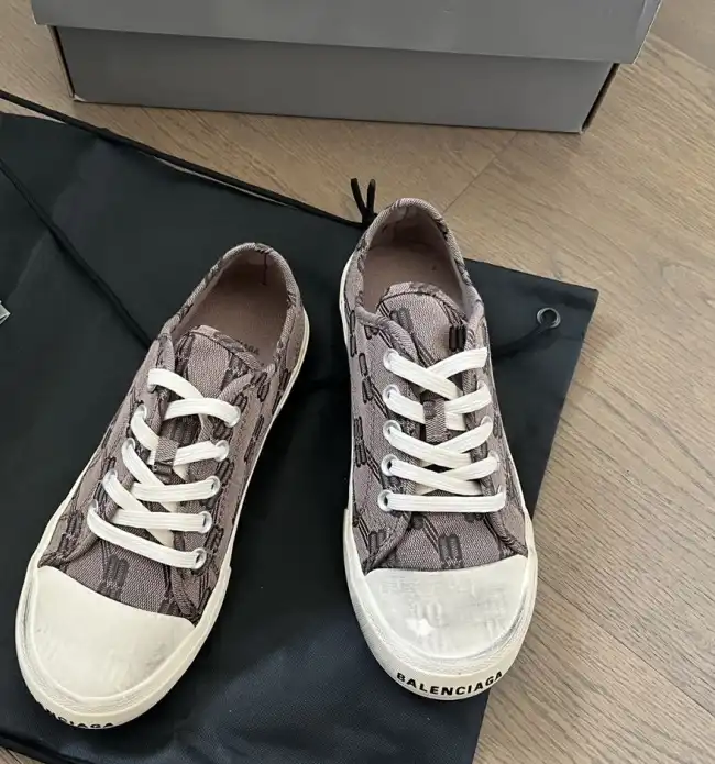 hype Balenciaga Sneakers