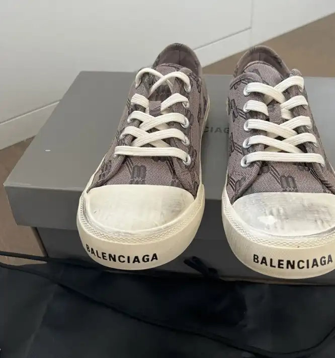 hype Balenciaga Sneakers