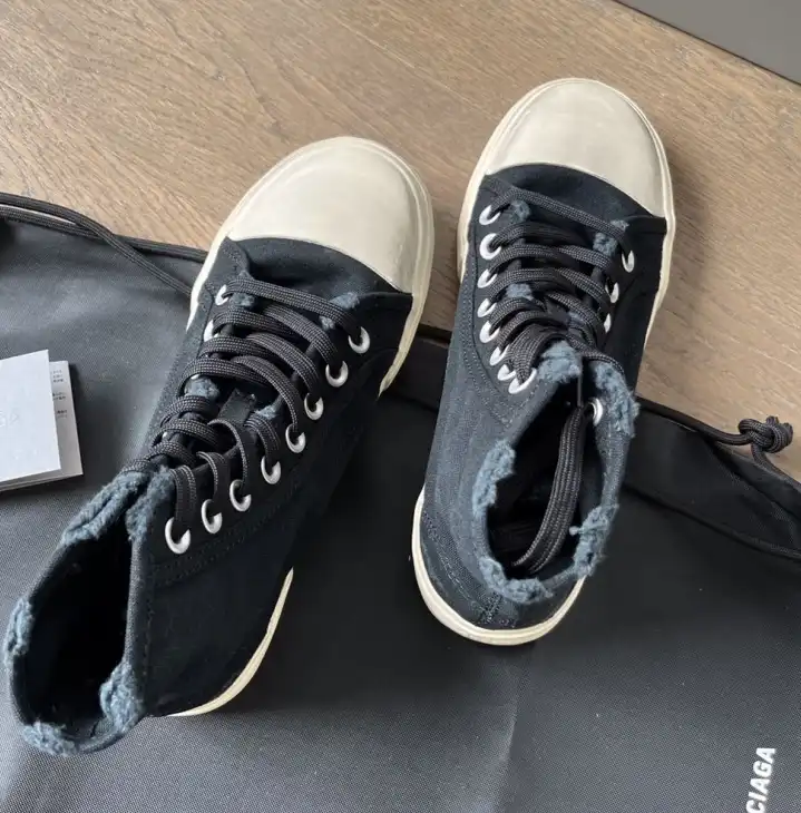 hype Balenciaga Sneakers