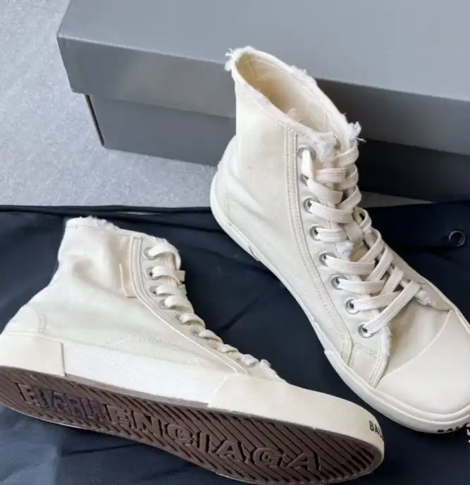 hype Balenciaga Sneakers