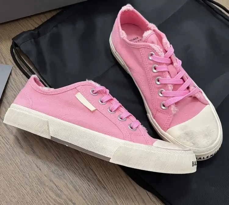 hype Balenciaga Sneakers