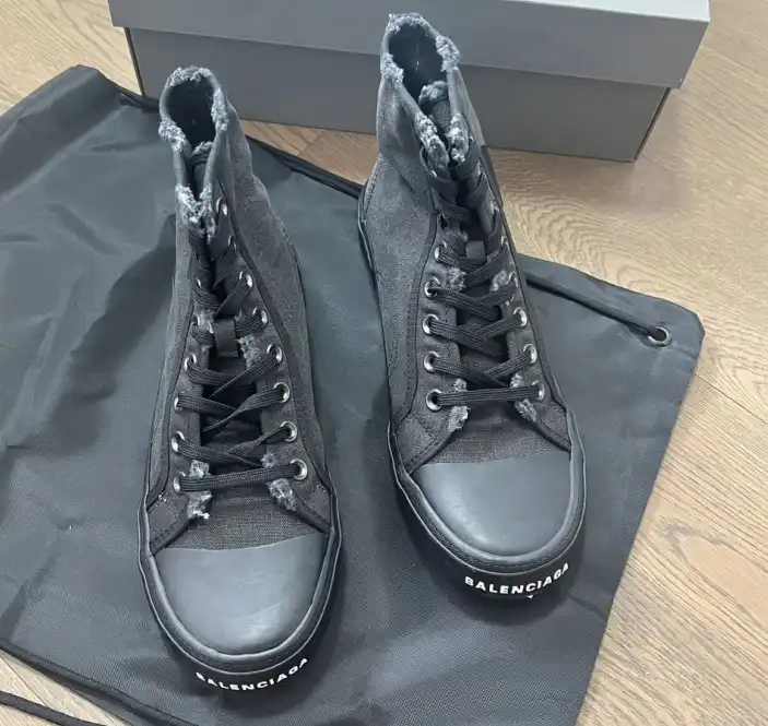 hype Balenciaga Sneakers