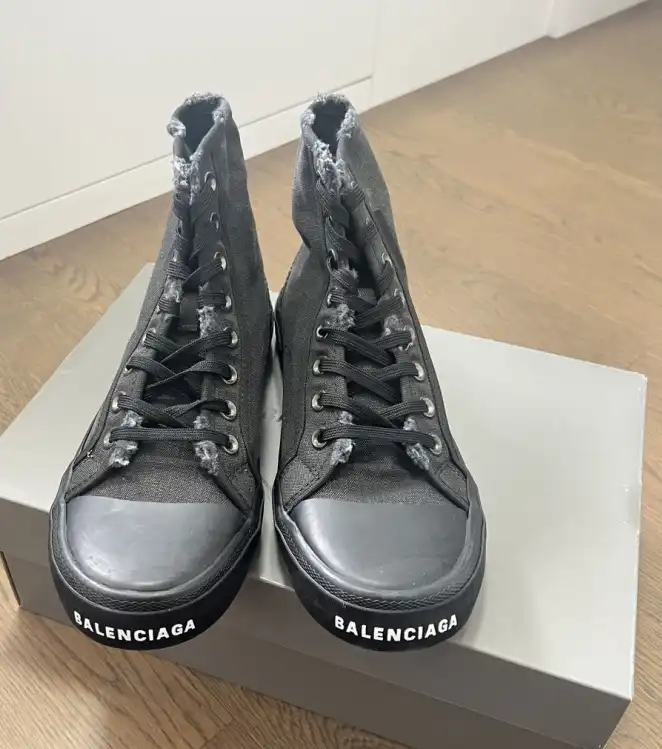 hype Balenciaga Sneakers