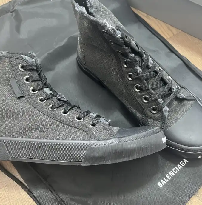 hype Balenciaga Sneakers