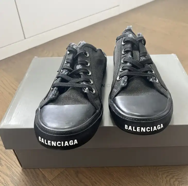 hype Balenciaga Sneakers