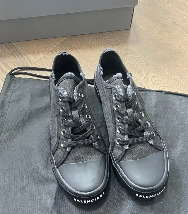 hype Balenciaga Sneakers