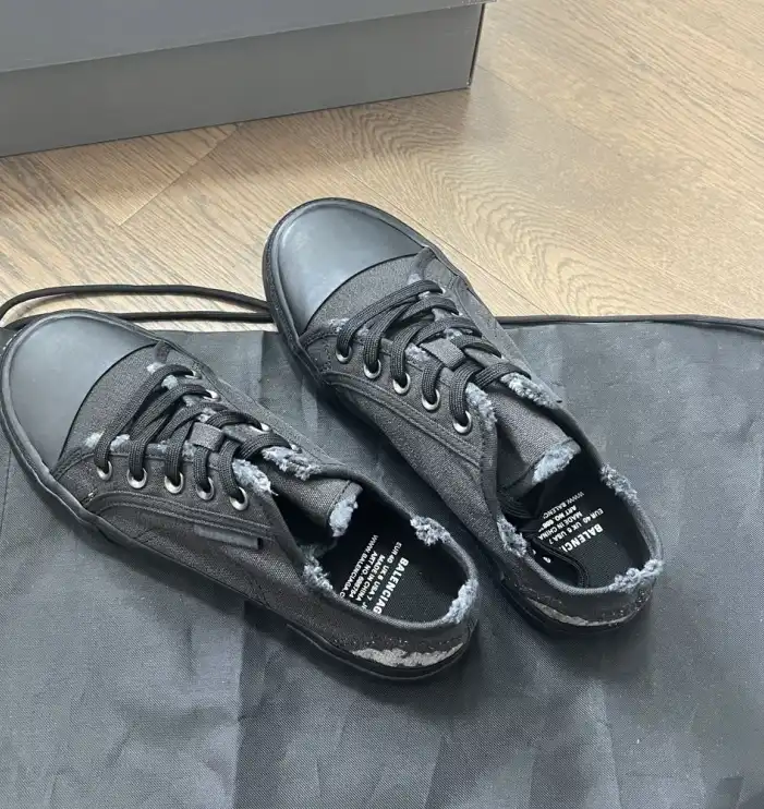 hype Balenciaga Sneakers