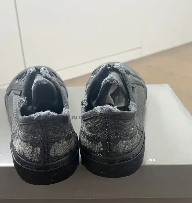 hype Balenciaga Sneakers