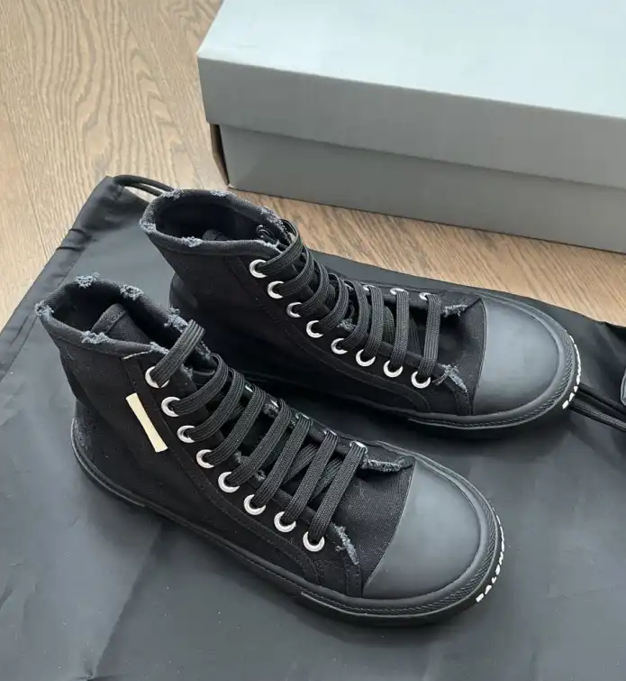 hype Balenciaga Sneakers