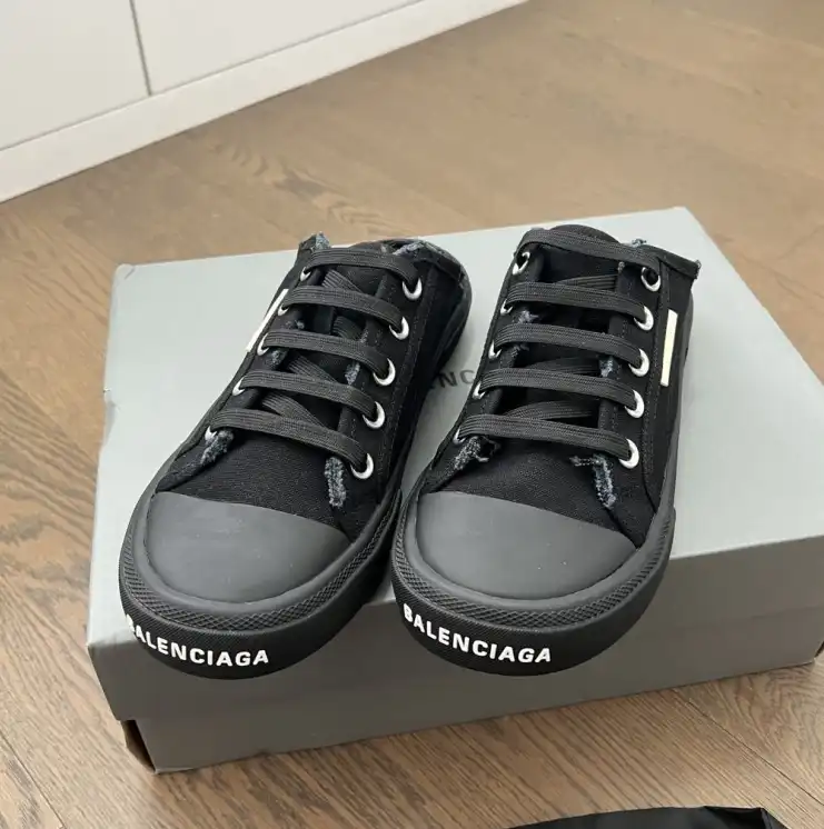 hype Balenciaga Sneakers