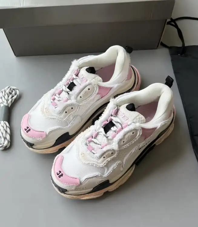 hype Balenciaga Sneakers