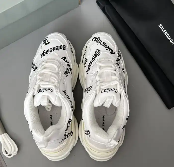 hype Balenciaga Sneakers