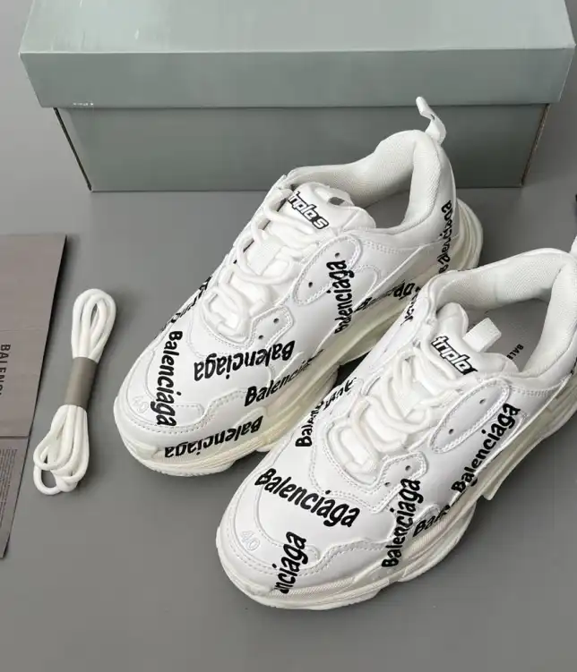 hype Balenciaga Sneakers