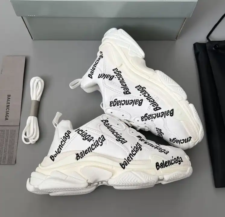 hype Balenciaga Sneakers