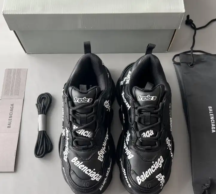 hype Balenciaga Sneakers