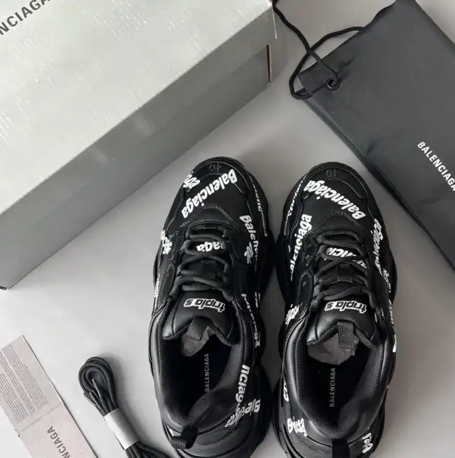 hype Balenciaga Sneakers