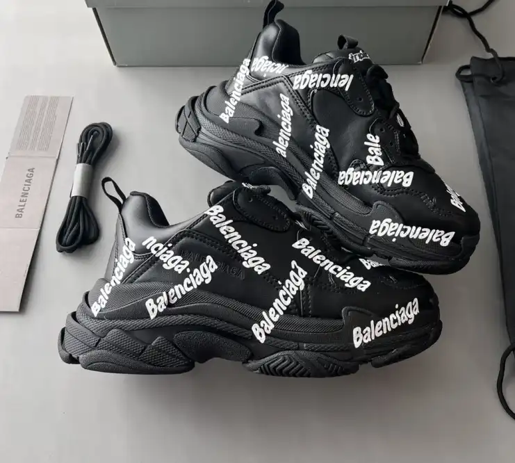 hype Balenciaga Sneakers