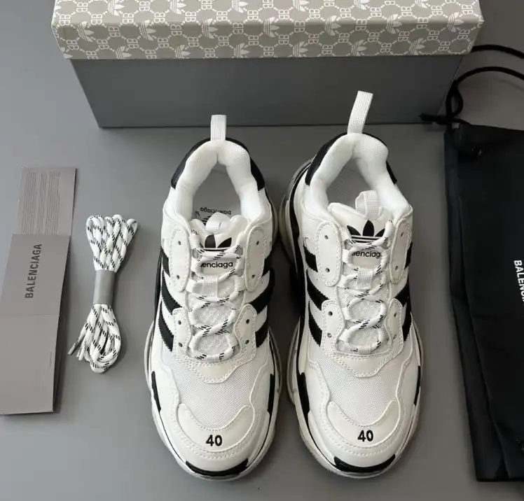 hype Balenciaga Sneakers