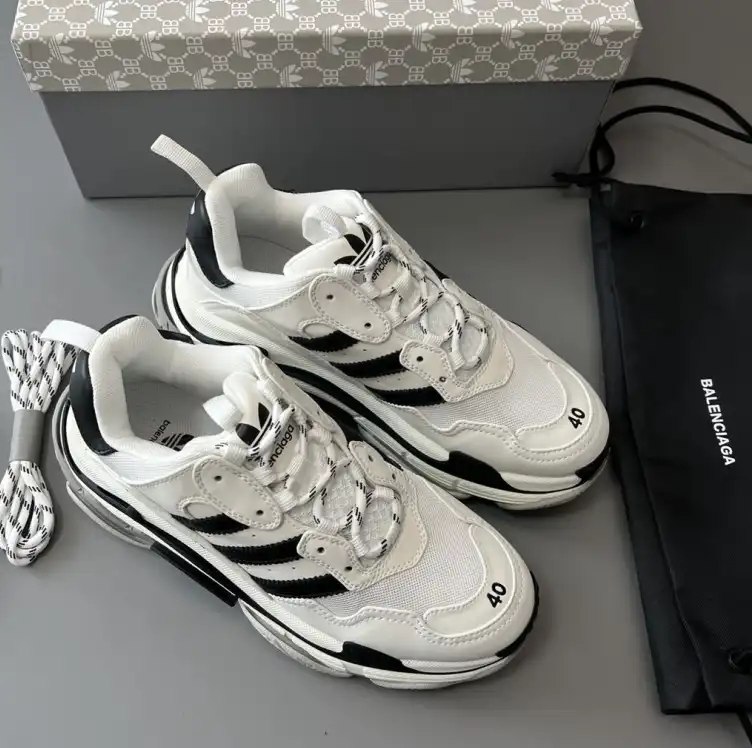 hype Balenciaga Sneakers