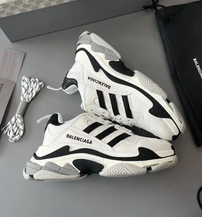 hype Balenciaga Sneakers