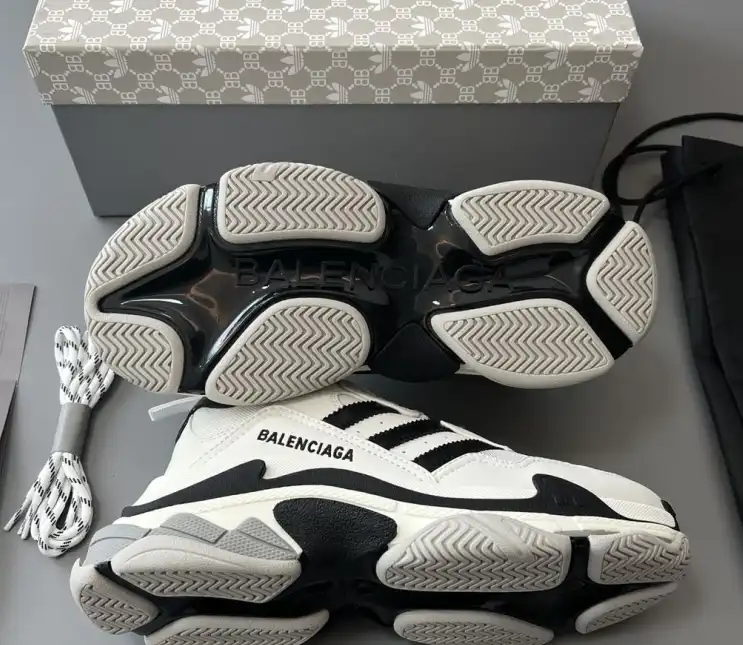 hype Balenciaga Sneakers