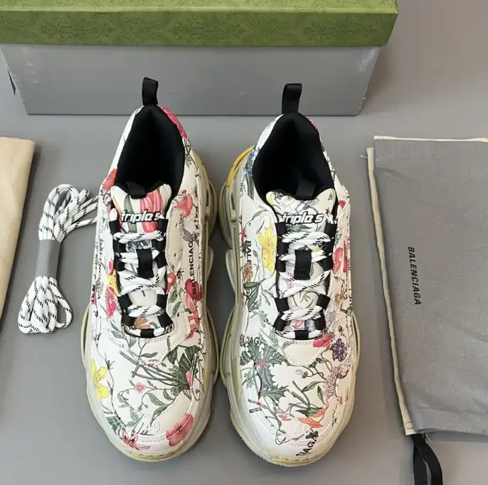 hype Balenciaga Sneakers