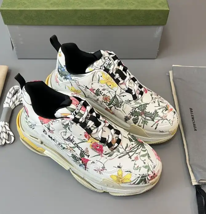 hype Balenciaga Sneakers